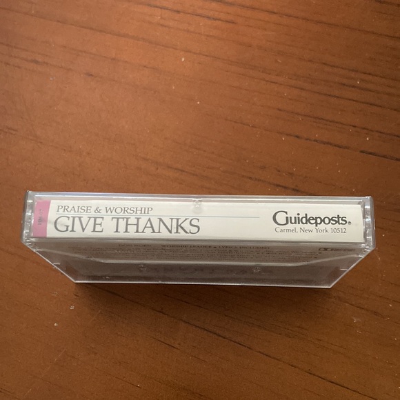 Guideposts Praise & Worship Give Thanks Cassette Religious Music Vintage - Picture 2 of 7